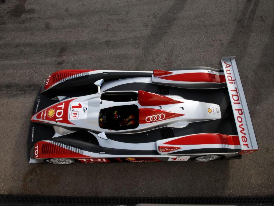  Audi R10 TDI 2008 года  (фото 21 из 57)